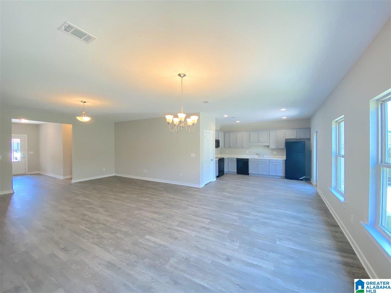 213 Dreher Road Jasper, AL 35504 - Photo 7 of 24