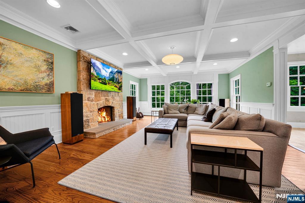 222 Deep Brook Road Wyckoff, NJ 07481 - Photo 18 of 50