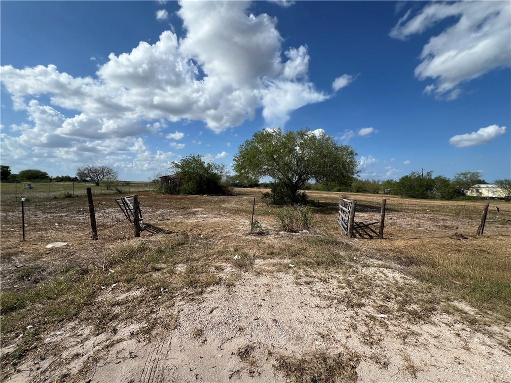 310 Cr Orange Grove, TX 78372 - Photo 18 of 32 a view of a backyard
