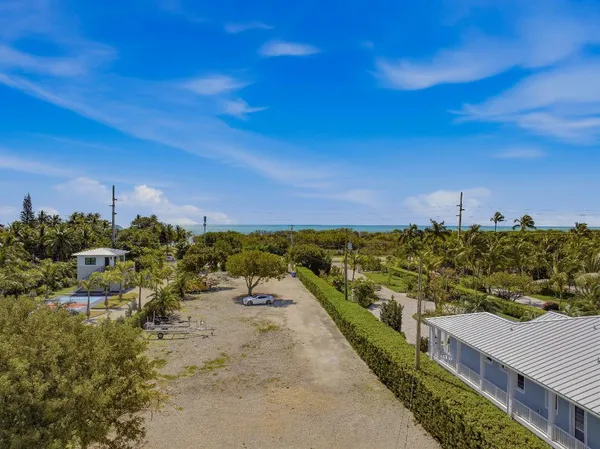 $3,999,999 | 77340 Overseas Highway, Islamorada, FL 33036