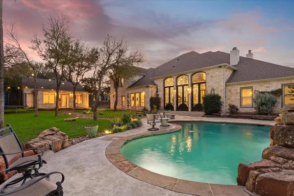 $1,847,500 | 10020 Hidden Bluff, Waco, TX 76657