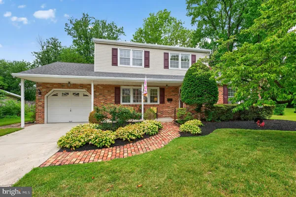 $499,999 | 13 Florence Avenue, Marlton, NJ 08053