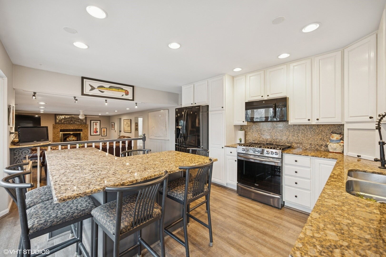 4035 Crestwood Drive Northbrook, IL 60062 - Photo 5 of 20