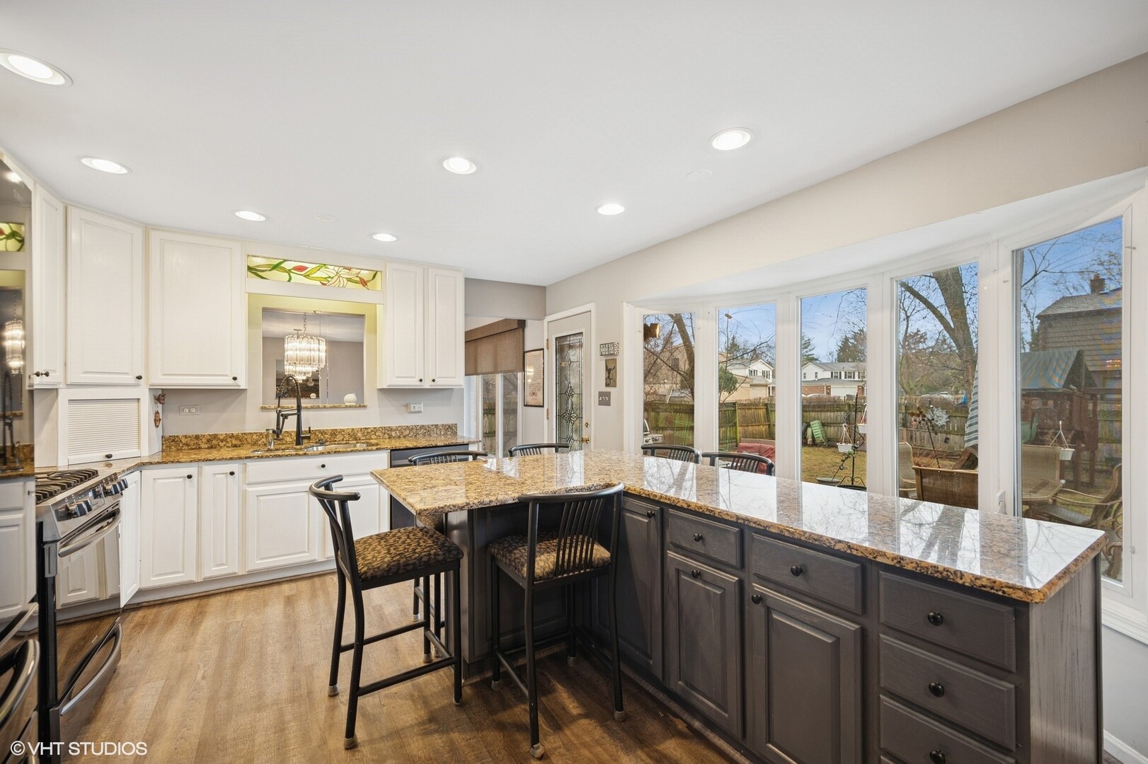 4035 Crestwood Drive Northbrook, IL 60062 - Photo 6 of 20