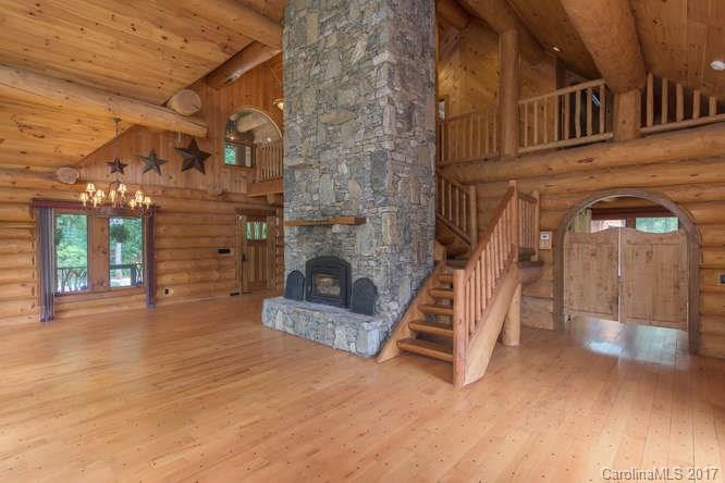236 Garland Mountain Road Canton, NC 28716 - Photo 4 of 24 Gallery Image 4