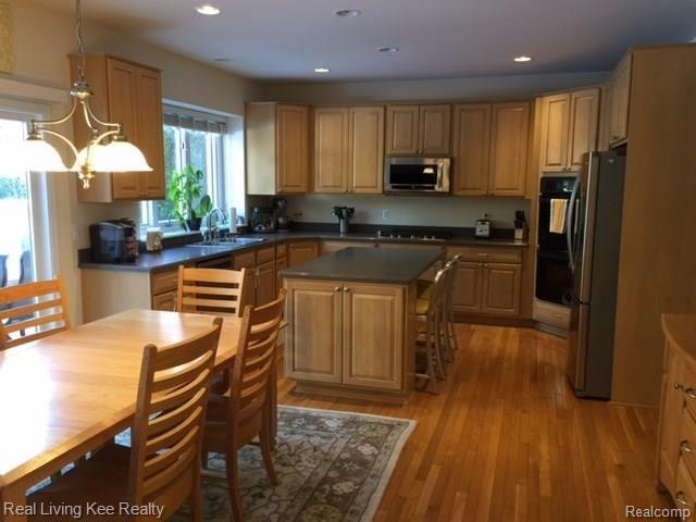 1145 Krista Lane Rochester, MI 48307 - Photo 3 of 20