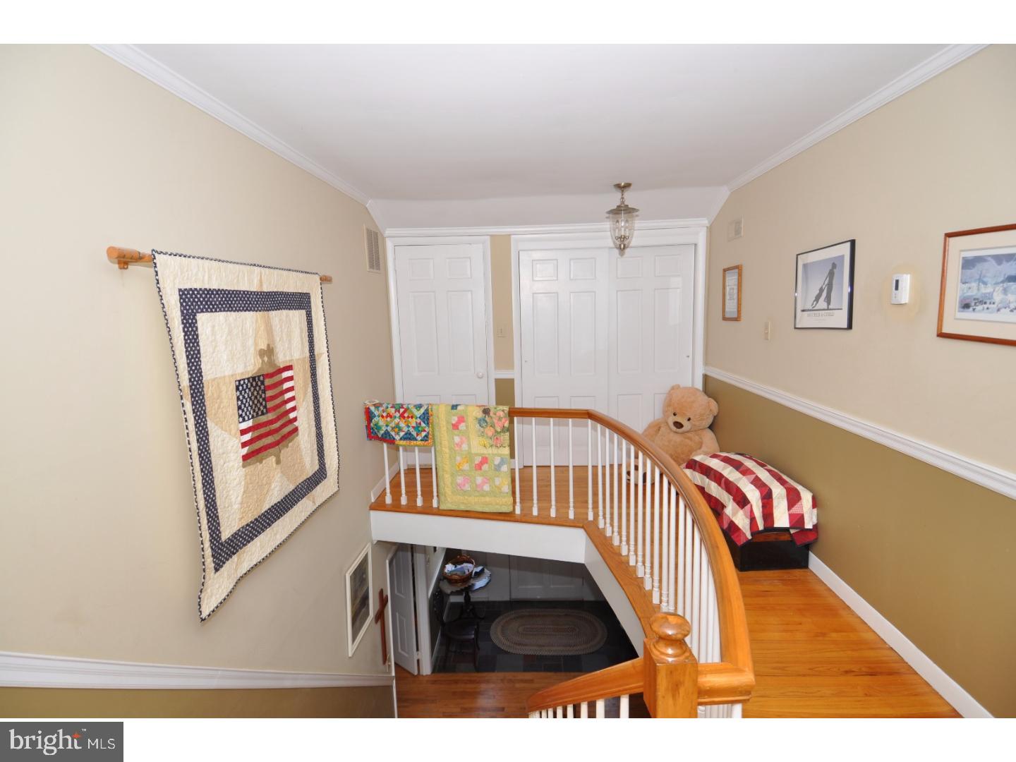 26616 Mt Pleasant Road Columbus, NJ 08022 - Photo 11 of 24 Hallway