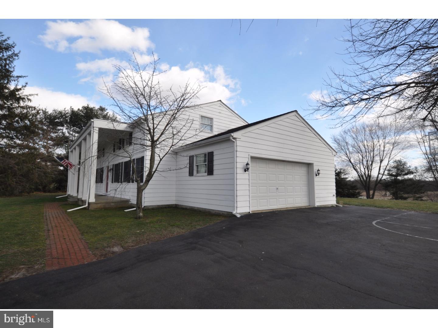 26616 Mt Pleasant Road Columbus, NJ 08022 - Photo 20 of 24 Garage