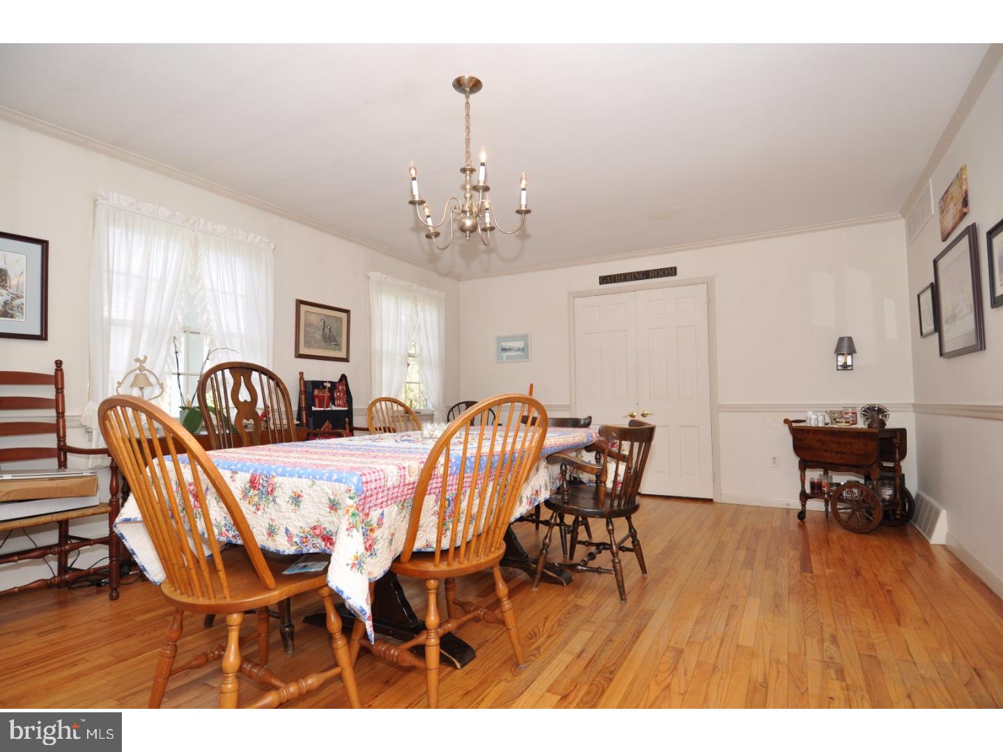 26616 Mt Pleasant Road Columbus, NJ 08022 - Photo 4 of 24 Dining Room