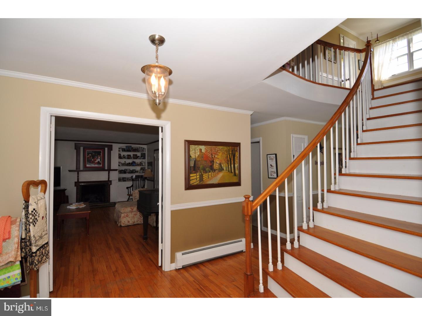 26616 Mt Pleasant Road Columbus, NJ 08022 - Photo 10 of 24 Foyer