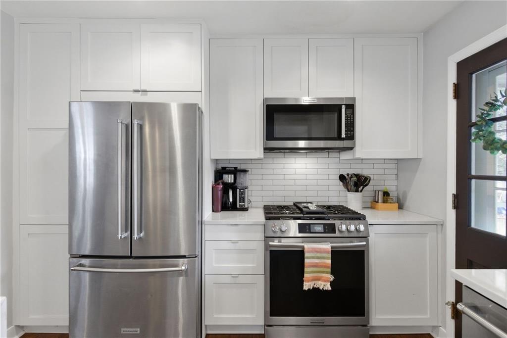 6319 Maple Drive Mission, KS 66202 - Photo 16 of 32