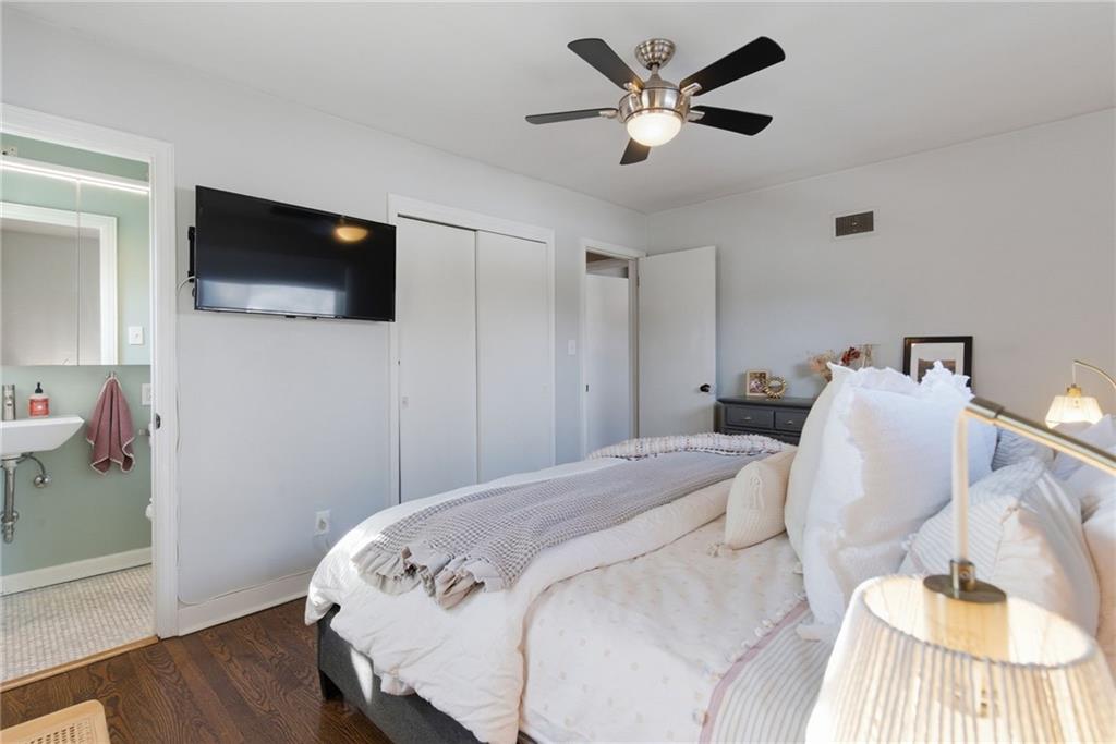 6319 Maple Drive Mission, KS 66202 - Photo 18 of 32