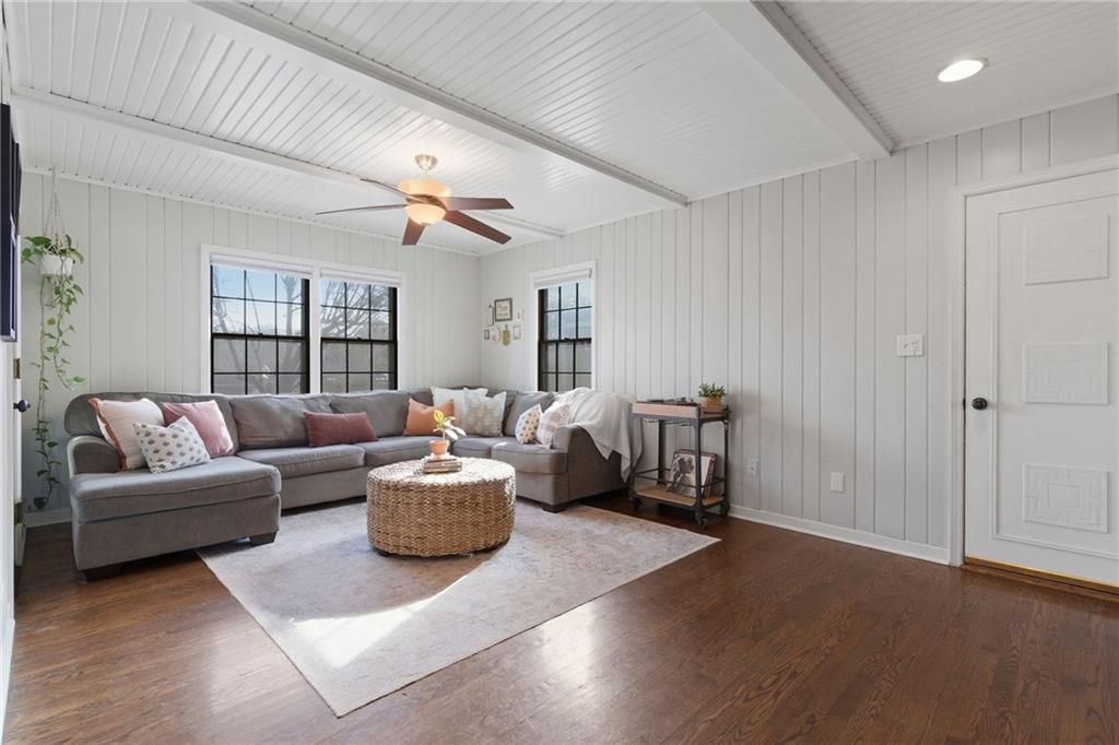 6319 Maple Drive Mission, KS 66202 - Photo 6 of 32