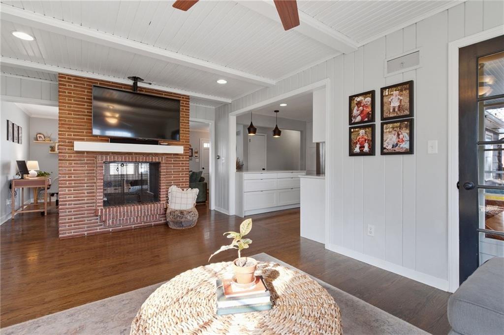 6319 Maple Drive Mission, KS 66202 - Photo 8 of 32