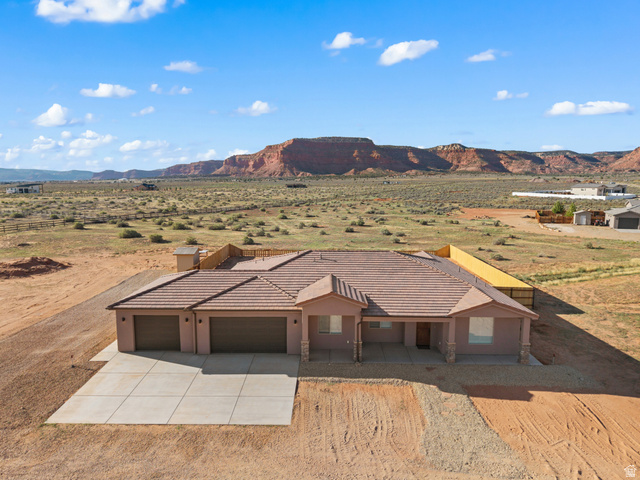 1930 Crimson Road Kanab, UT 84741 - Photo 1 of 42 Red Rock Views