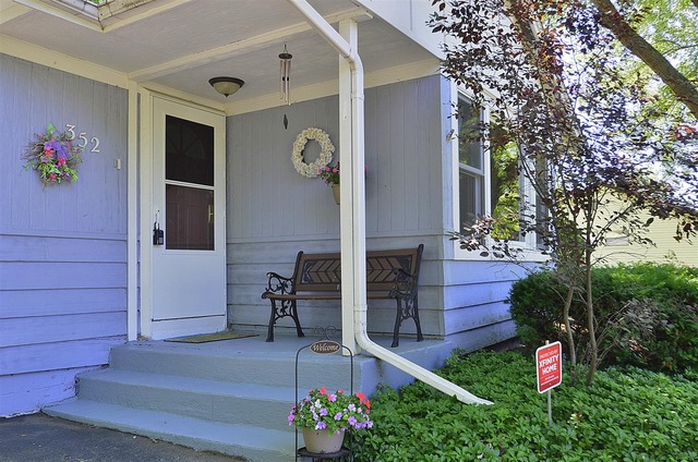 352 Douglas Road Batavia, IL 60510 - Photo 2 of 25 Gallery Image 2