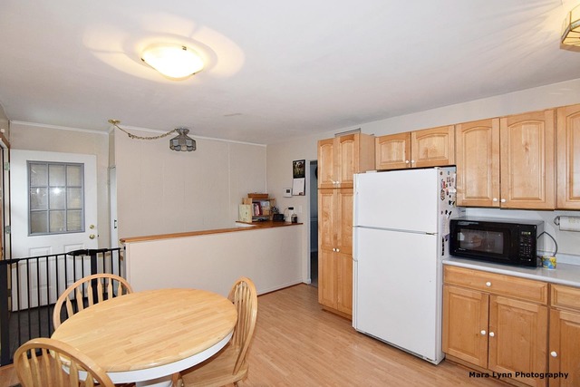 352 Douglas Road Batavia, IL 60510 - Photo 12 of 25 Gallery Image 12
