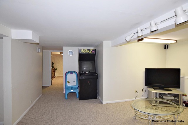 352 Douglas Road Batavia, IL 60510 - Photo 20 of 25 Gallery Image 20