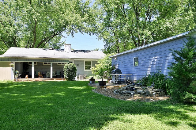 352 Douglas Road Batavia, IL 60510 - Photo 23 of 25 Gallery Image 23