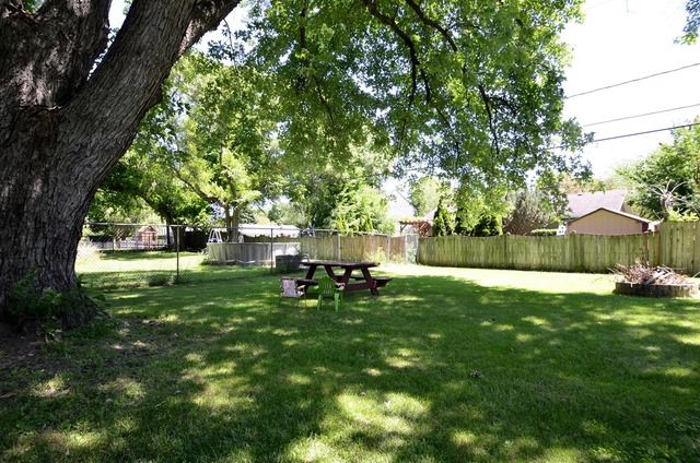352 Douglas Road Batavia, IL 60510 - Photo 25 of 25 Gallery Image 25