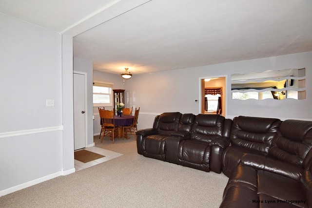 352 Douglas Road Batavia, IL 60510 - Photo 7 of 25 Gallery Image 7