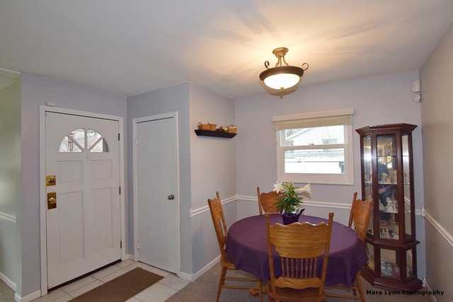 352 Douglas Road Batavia, IL 60510 - Photo 9 of 25 Gallery Image 9