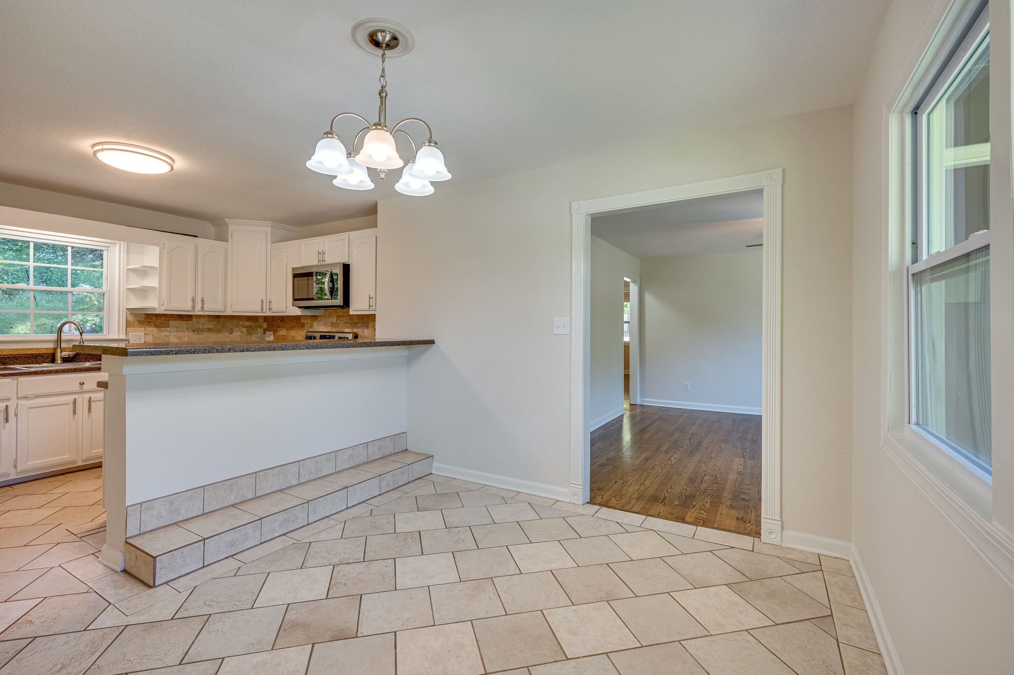 648 Dean Road Clarksville, TN 37040 - Photo 11 of 27