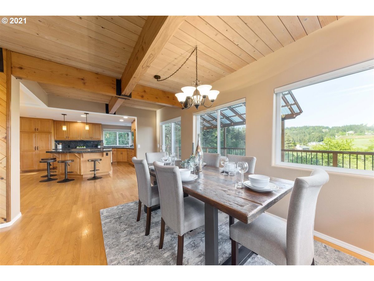 24076 Southwest Newland Road Wilsonville, OR 97070 - Photo 12 of 32 Gallery Image 12