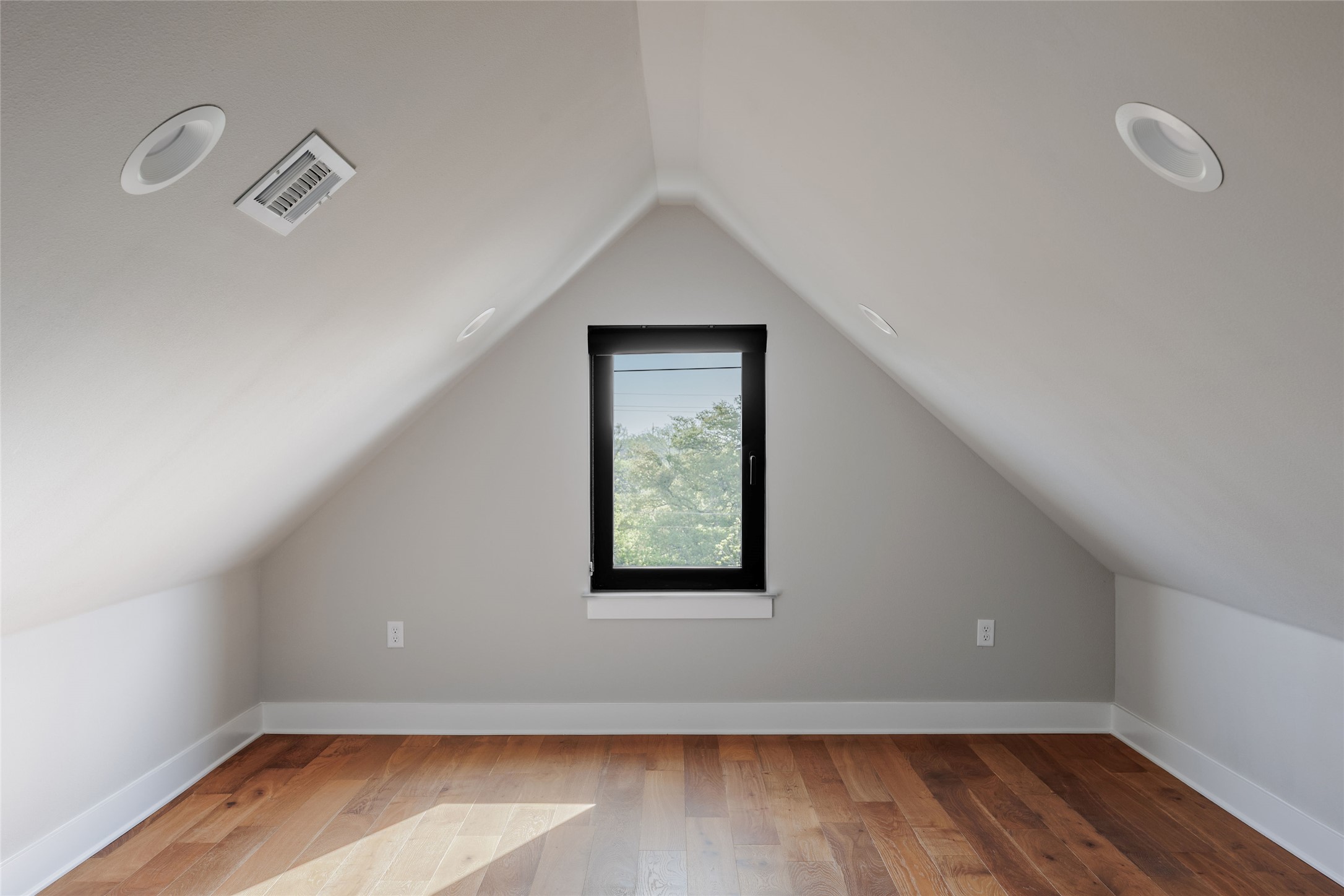 2100 Chicon Street Austin, TX 78722 - Photo 24 of 40