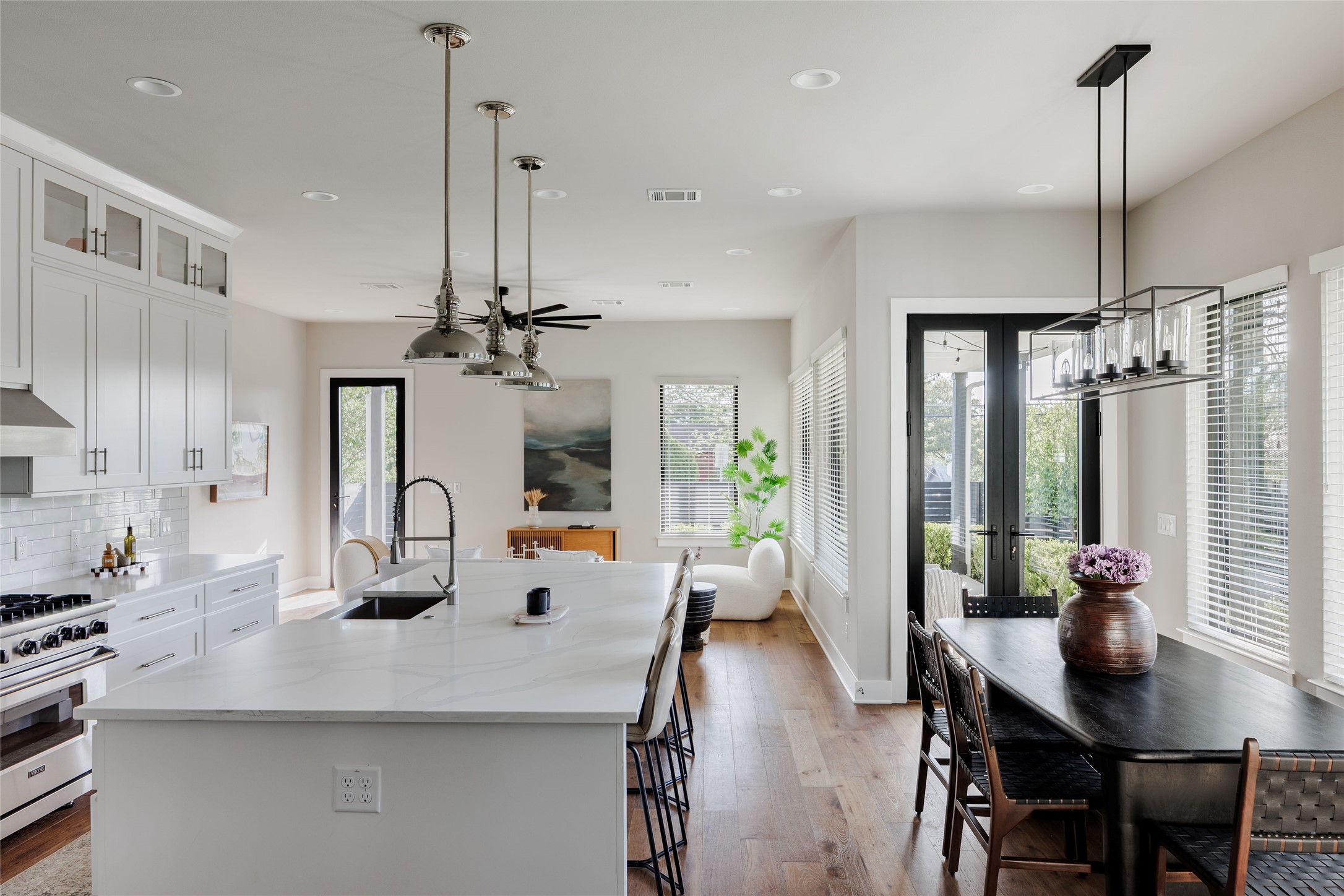 2100 Chicon Street Austin, TX 78722 - Photo 10 of 40