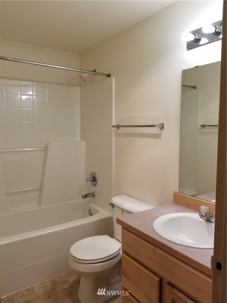 4003 152nd Place Southeast Bothell, WA 98012 - Photo 8 of 12