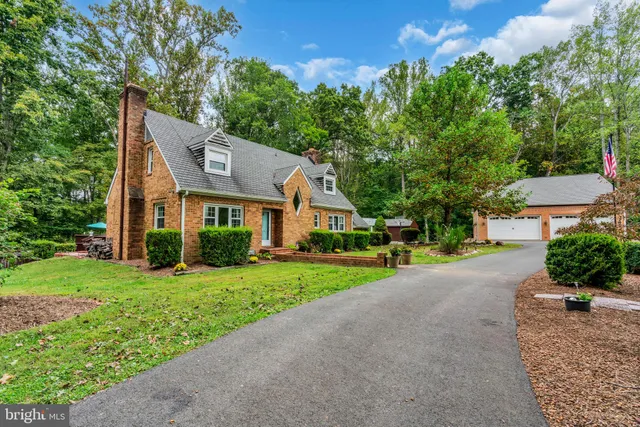 $1,325,000 | 12215 Henderson Road, Clifton, VA 20124