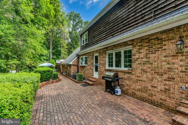 $1,325,000 | 12215 Henderson Road, Clifton, VA 20124