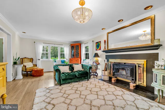 $1,325,000 | 12215 Henderson Road, Clifton, VA 20124