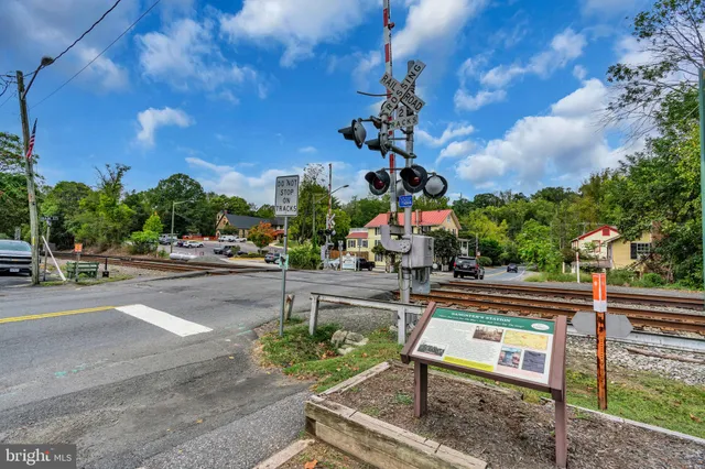 $1,325,000 | 12215 Henderson Road, Clifton, VA 20124