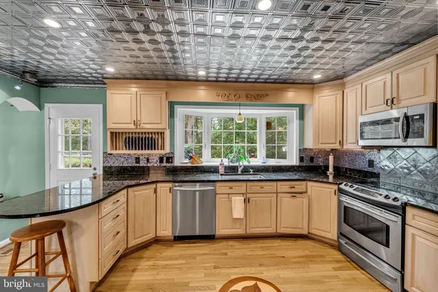 $1,325,000 | 12215 Henderson Road, Clifton, VA 20124