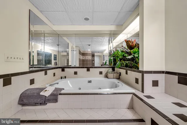 $1,325,000 | 12215 Henderson Road, Clifton, VA 20124