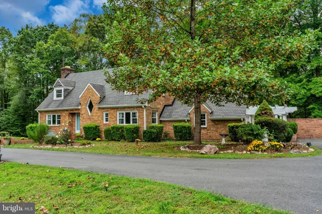 $1,325,000 | 12215 Henderson Road, Clifton, VA 20124