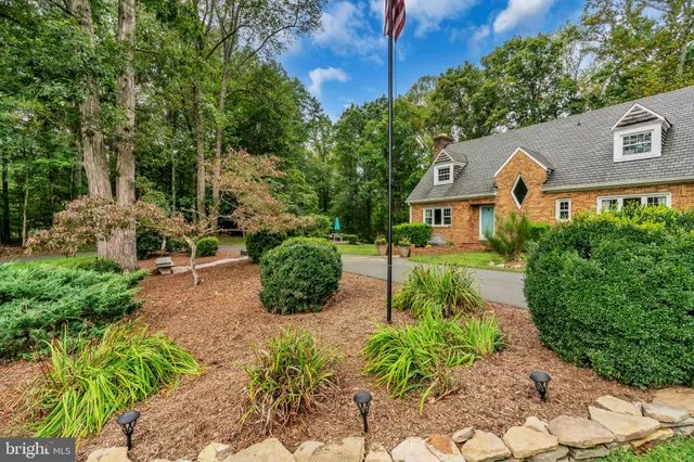 $1,325,000 | 12215 Henderson Road, Clifton, VA 20124