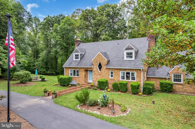 $1,325,000 | 12215 Henderson Road, Clifton, VA 20124