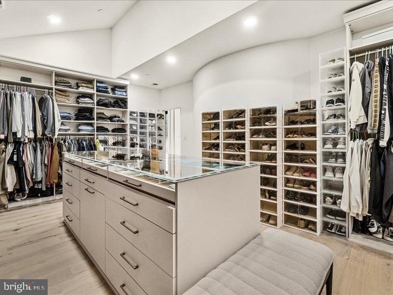 15807 Thompson Road Silver Spring, MD 20905 - Photo 32 of 82