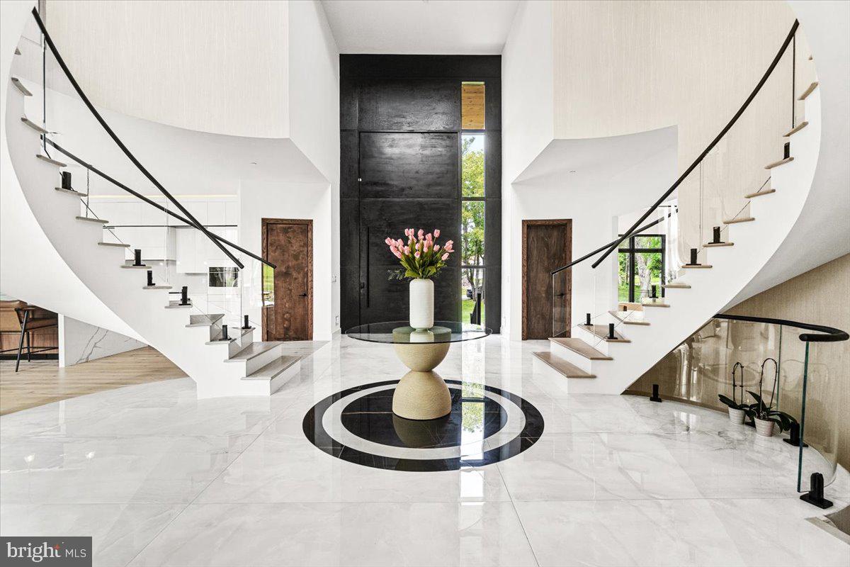 15807 Thompson Road Silver Spring, MD 20905 - Photo 6 of 82 a view of entryway and hall