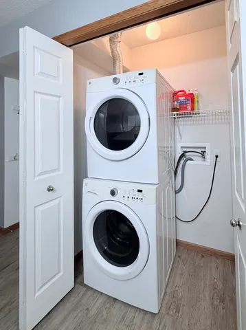 $159,900 | 213 East Price Street, Unit 202, Eldridge, IA 52748