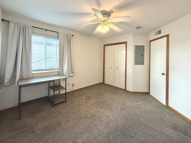 $159,900 | 213 East Price Street, Unit 202, Eldridge, IA 52748