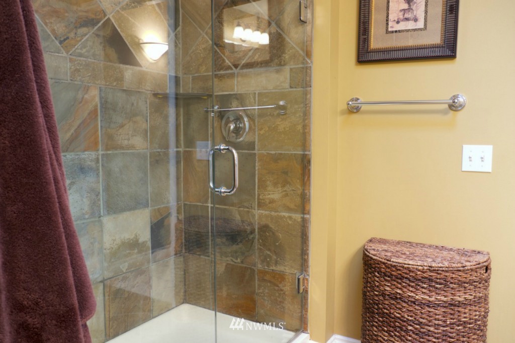 18833 Renton-Maple Valley Road Maple Valley, WA 98038 - Photo 13 of 21