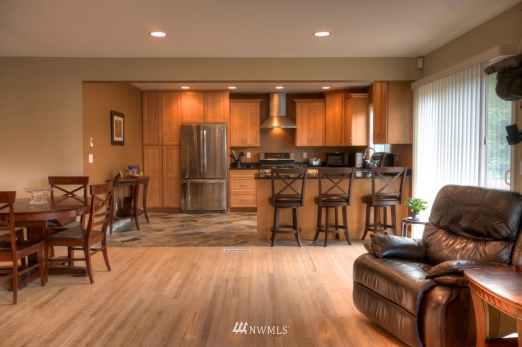 18833 Renton-Maple Valley Road Maple Valley, WA 98038 - Photo 6 of 21