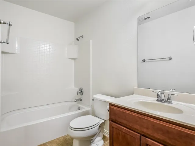 $2,400 | 11301 Hill Stable Court, Austin, TX 78652