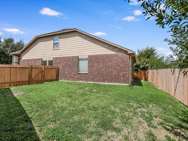 $2,400 | 11301 Hill Stable Court, Austin, TX 78652