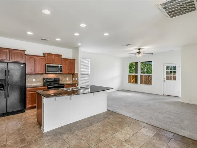 $2,400 | 11301 Hill Stable Court, Austin, TX 78652