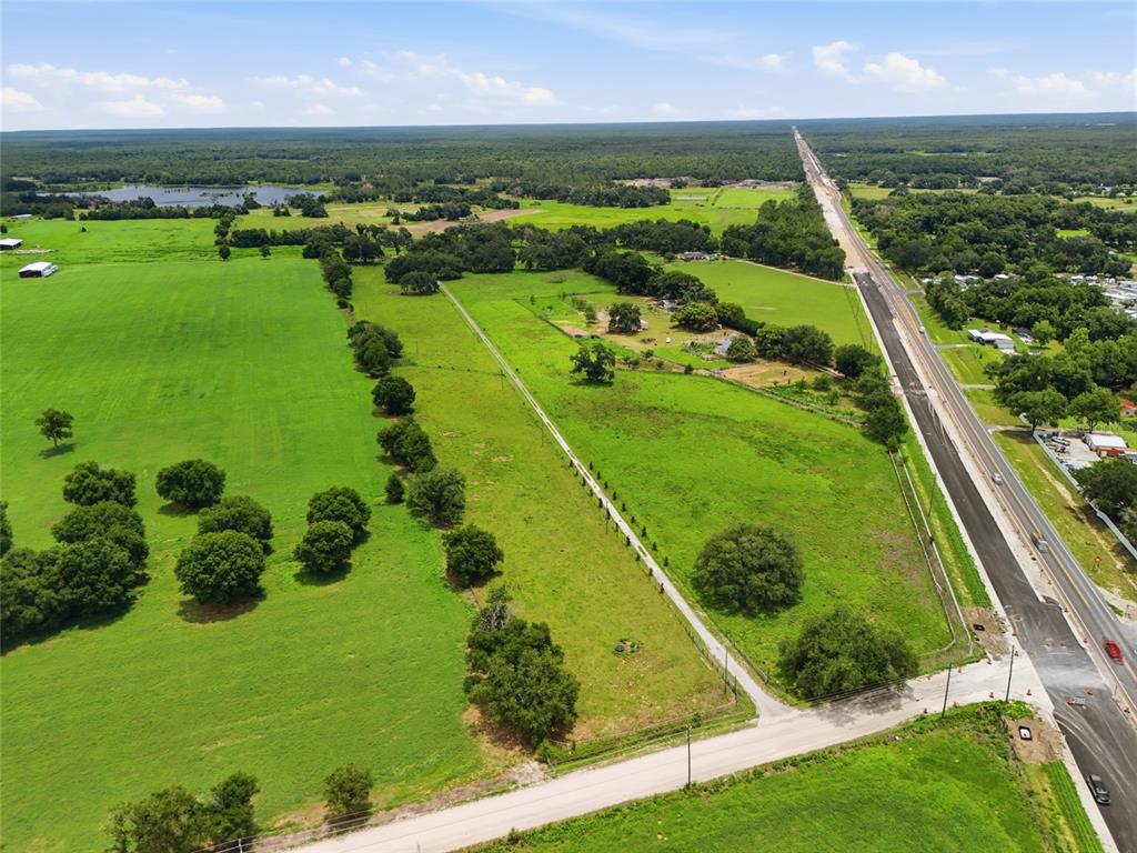 9468 Janmar Road Dade City, FL 33525 - Photo 6 of 47
